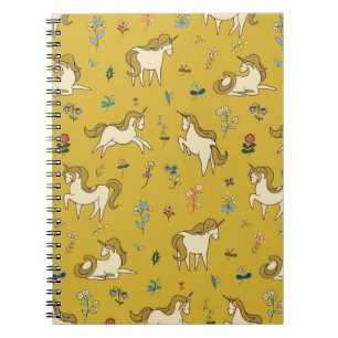 Carnet licorne vintage dans les fleurs forestières motif