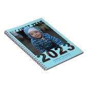 Carnet Ma première année 2023 Découpe moderne bébé photo  (Côté Droit)