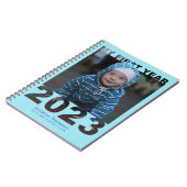 Carnet Ma première année 2023 Découpe moderne bébé photo  (Côté gauche)