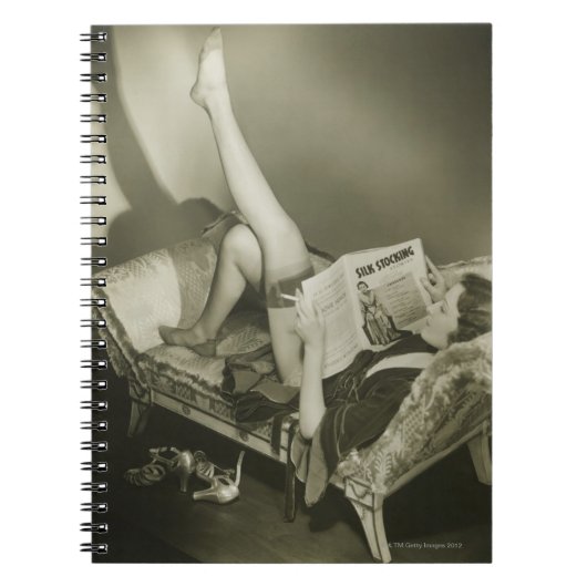 Carnet Magazine de lecture de femme (Devant)