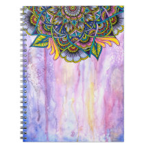 Mandala coloré d'été avec le contexte d'aquarelle