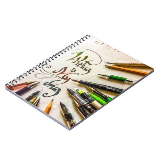 Carnet Manifeste de l'écrivain fou stylos et crayons (Côté gauche)