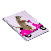 Carnet Meerkat sur Pink Moped 2 (Côté Droit)