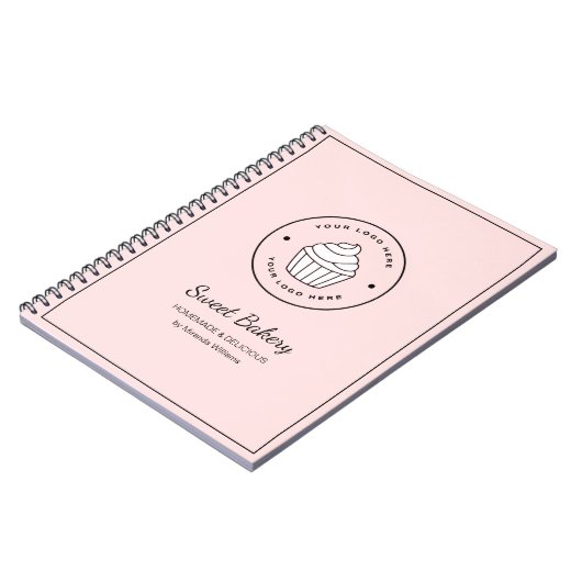 Carnet Modern Bakery Pink Custom Logo (Côté gauche)