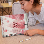 Carnet Monogramme de sérénité de la forêt d'hiver rose ba