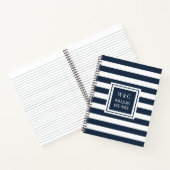 Carnet Monogramme Tendance Rayure Bleu Marine Nom de Fami (Intérieur)