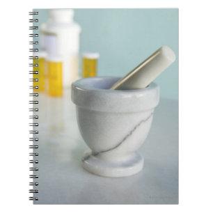 Carnet Mortier et pilon, bouteilles de pilule à