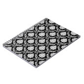 Carnet Motif Damassé Rococo Blanc sur Fond Noir (Côté gauche)