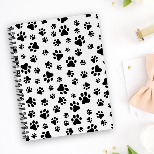Carnet Motif des pattes, pattes de chien, noir et blanc