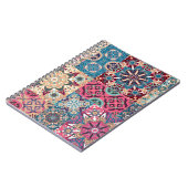 Carnet Motif en patchwork floral sans couture. Vérificate (Côté gauche)