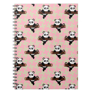 Carnet Motif joli panda sur fond rose – Kawaii sans coutu