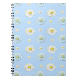 Carnet Motif marguerrier sur arrière - plan bleu clair