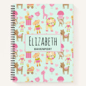 Carnet Motif mignon avec des animaux et des jouets heureu (Devant)