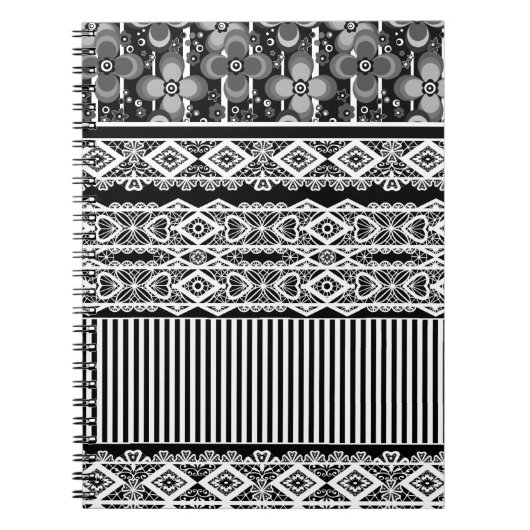 Carnet Motif noir et blanc avec dentelle et patchwork (Devant)