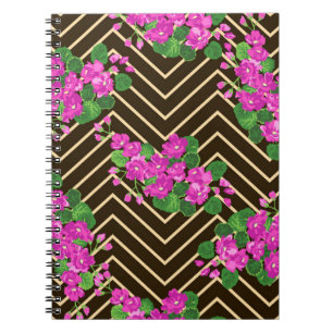 Carnet Motif sans parfum dans des fleurs douces. Dépôt