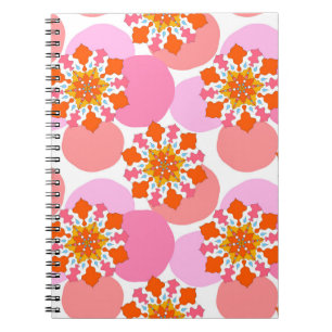 Carnet Motif transparent avec des mandalas colorés. Textu
