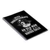 Carnet Ne sous-estimez jamais un vieil homme avec un coll (Côté Droit)