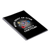 Carnet Never trust atom (Côté Droit)