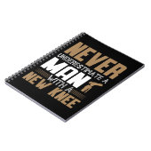 Carnet Never Underestimate A Man With New Knee Replacemen (Côté gauche)