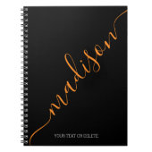 Carnet Noir moderne Nom Orange Monogramme Initial (Devant)