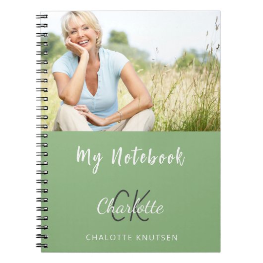 Carnet Nom du monogramme de photo vert Sage (Devant)
