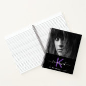 Carnet Nom photo violet noir script monogramme (Intérieur)