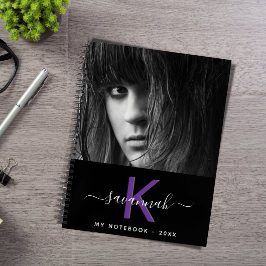 Carnet Nom photo violet noir script monogramme