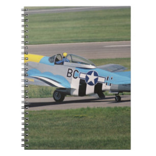 Carnet Nord-américain P-51 D Dazzling Donna sur le