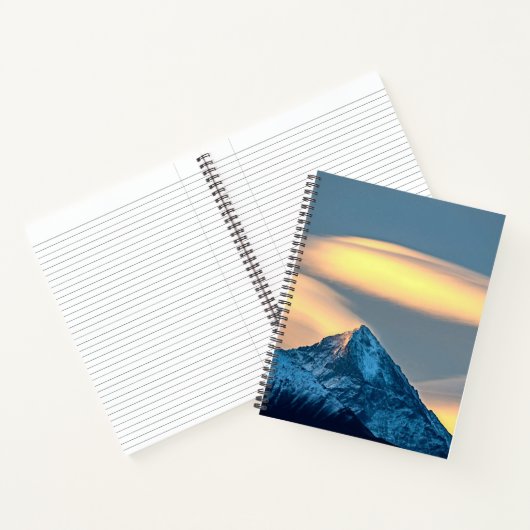 Carnet Nuages uniques sur des montagnes enneigées (Intérieur)