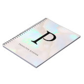 Carnet Opale holographique iridescent monogramme chic (Côté gauche)
