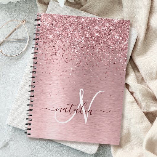 Carnet Parties scintillant en métal brossé rose pâle Nom