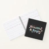 Carnet pastel « Respirer et commencer » (Intérieur)