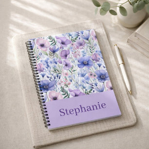 Carnet Personnalisé Fleurs Violettes Élégant Nom P
