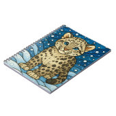Carnet Petit léopard de neige dans la neige, vitrail (Côté gauche)