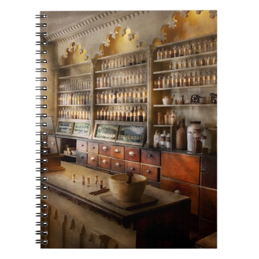 Carnet Pharmacien - L'officine (Devant)
