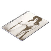 Carnet Photo Portrait d'une fille qui tient un fusil, c19 (Côté gauche)