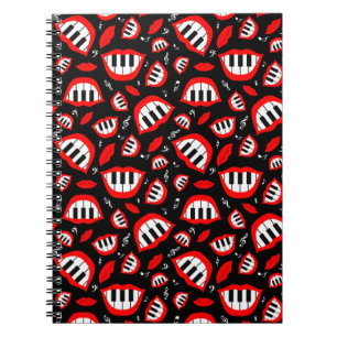 Carnet Piano smile pattern on black background