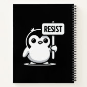 Carnet Pingouin de dessin animé portant le signe "RESIST" (Dos)