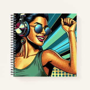 Carnet Pop Art Woman dans les casques danser