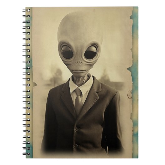Carnet Portrait vintage Alien (Devant)