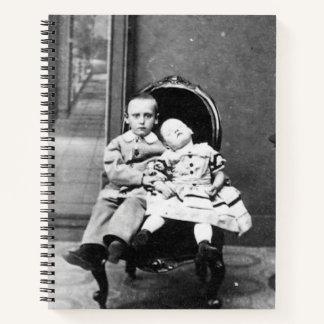 Carnet Portrait Vintage Hantant de Frères et Sœurs