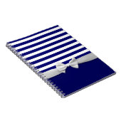 Carnet Rayures bleues nautiques et graphique blanc d'arc (Côté Droit)