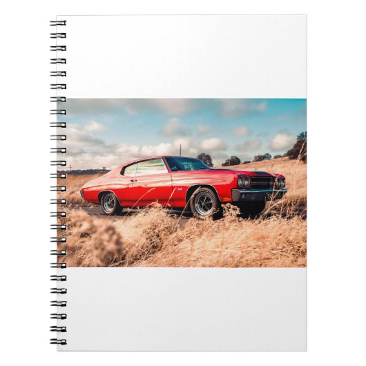 Carnet Red Muscle Car en herbe. (Devant)