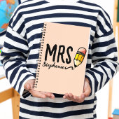 Carnet Retour à l'école Cute Pink Pencil Professeur Nom d