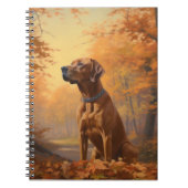 Carnet Rhodesian Ridgeback dans les feuilles d'automne to (Devant)