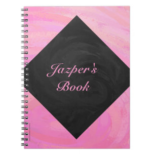 Carnet Rose barbe à papa et monogramme noir