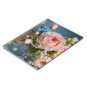 Carnet Rose délicate avec perle dans le vase (Côté gauche)