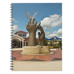 Carnet Sculpture Taking Flight