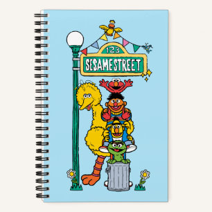 Carnet Sesame Street   Sous le panneau Sesame Street