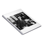 Carnet Sigmund Freud Dans Son Bureau & Citation de Chat D (Côté Droit)